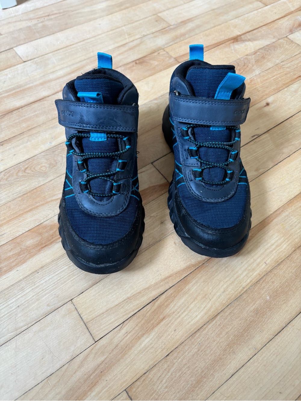 Geox Navy and Bright Blue boys size 13 Sneakers with Velcro Strap
